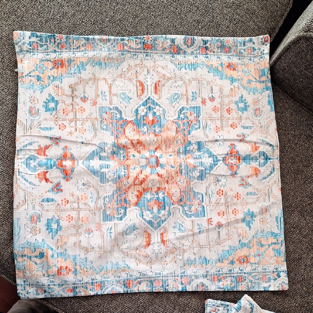 3 Patterned Pillow Cover